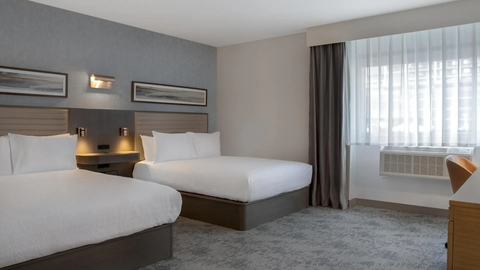 Hampton Inn By Hilton Winnipeg Downtown Otel